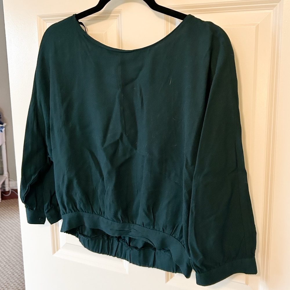 Green Blouse - Picture 4 of 10
